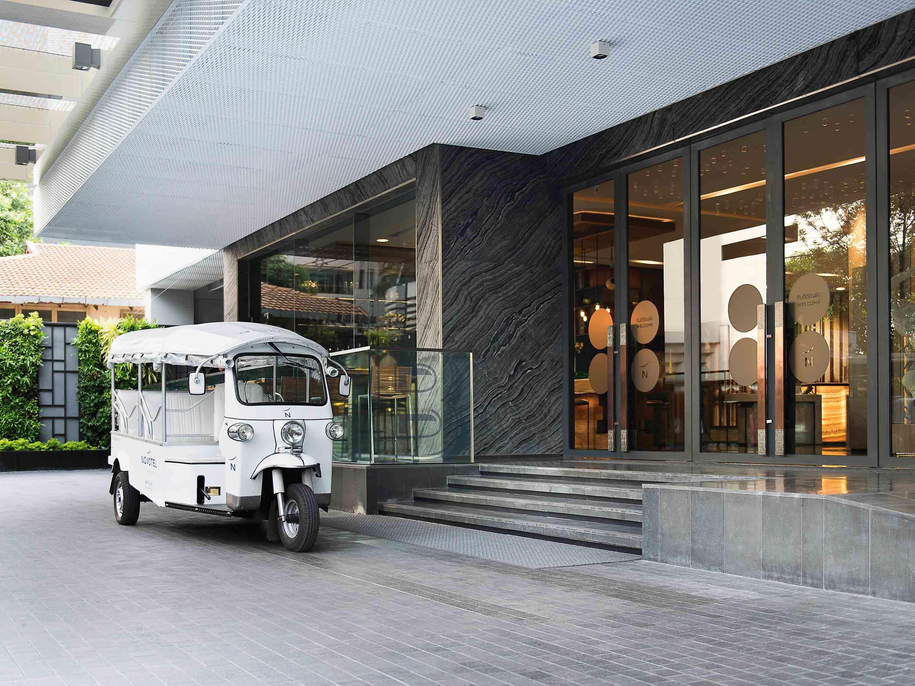 Novotel Bangkok Sukhumvit 20 Luaran gambar The hotel's entrance