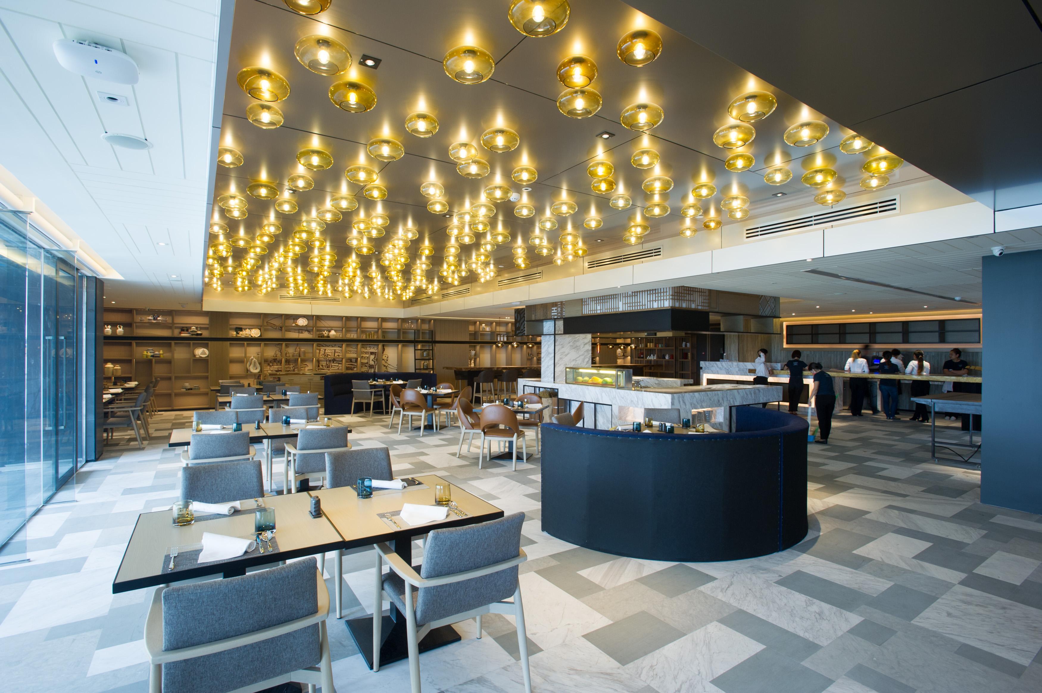 Novotel Bangkok Sukhumvit 20 Luaran gambar The Wing at Hong Kong International Airport
